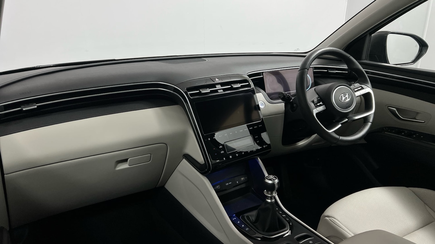 Used Hyundai TUCSON 2022 for sale - 76974648: Photo 2