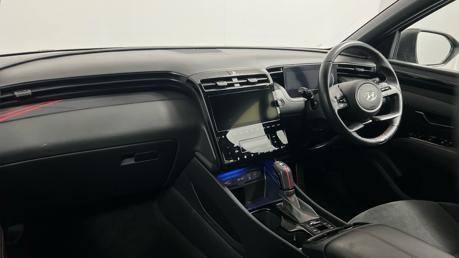 Used Hyundai TUCSON 2023 for sale - 76911352: Photo 2