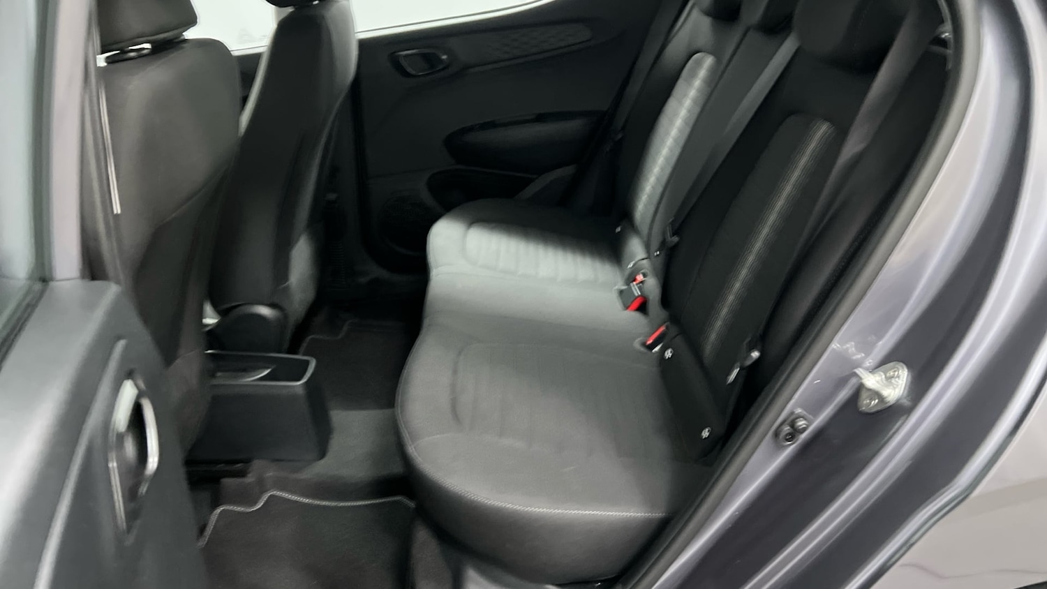 Used Hyundai i10 2020 for sale - 77438567: Photo 9