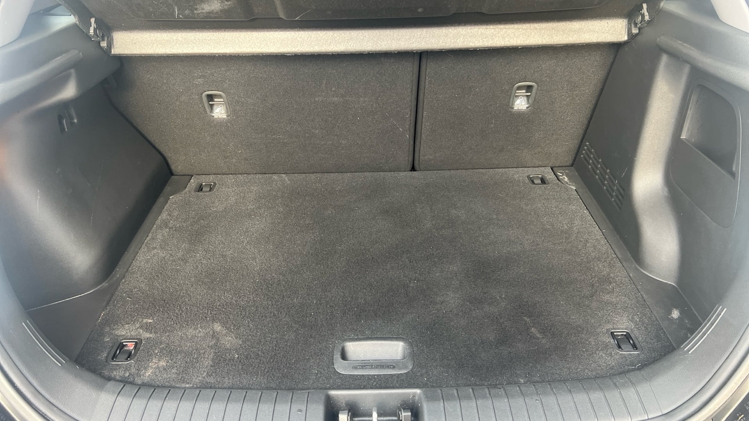 Used Hyundai KONA 2023 for sale - 77118730: Photo 11