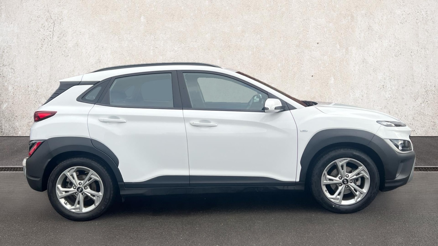 Used Hyundai KONA 2023 for sale - 77118730: Photo 4