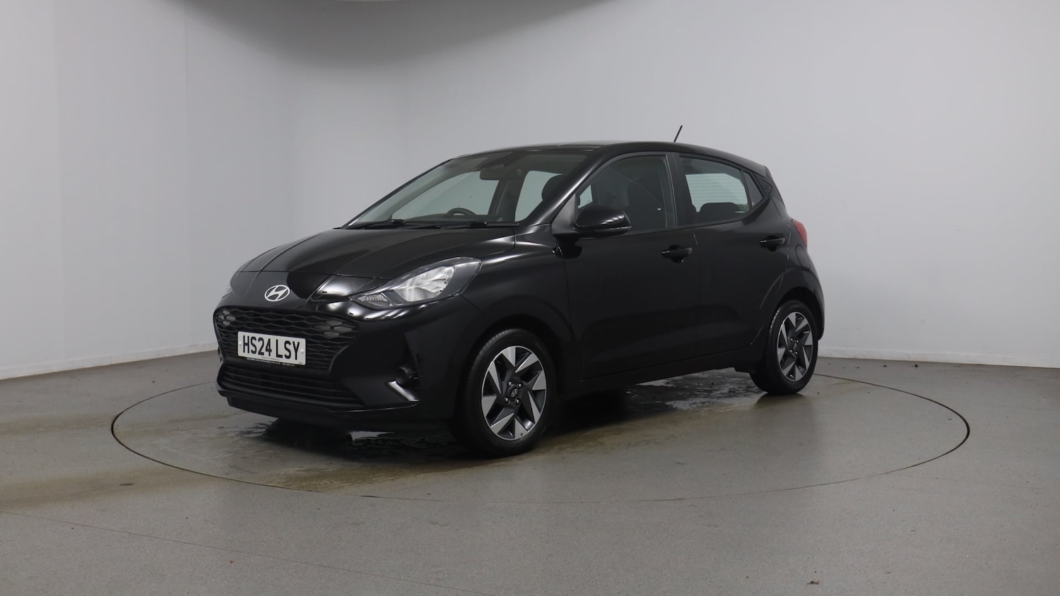 Used Hyundai i10 2024 for sale - 77656475: Photo 18