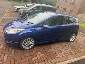 Used Ford Fiesta 2015 for sale - 79595795: Photo