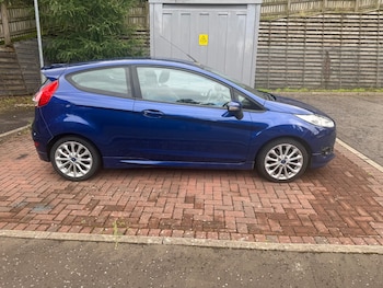 Used Ford Fiesta 2015 for sale - 79595795: Photo