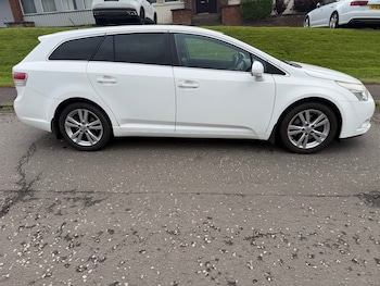 Used Toyota Avensis 2010 for sale - 79460028: Photo