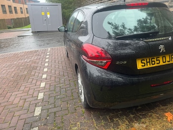 Used Peugeot 208 2015 for sale - 76847299: Photo