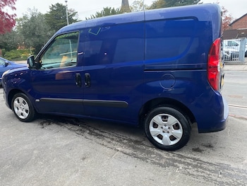 Used Vauxhall Combo 2016 for sale - 76256948: Photo 3