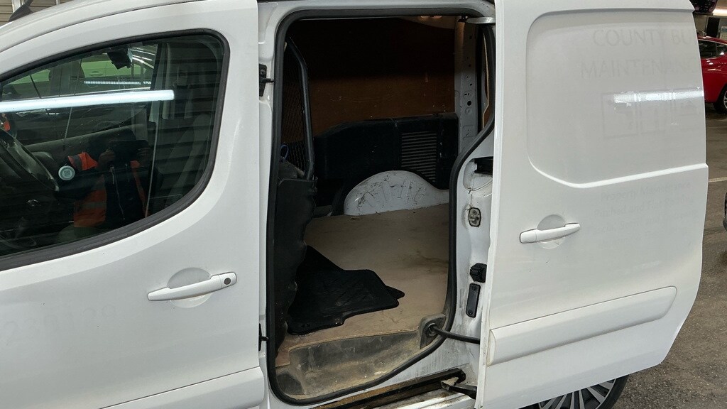 Used Peugeot Partner 2018 for sale - 76316575: Photo 8