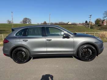 Used Porsche Cayenne 2013 for sale - 74282338: Photo