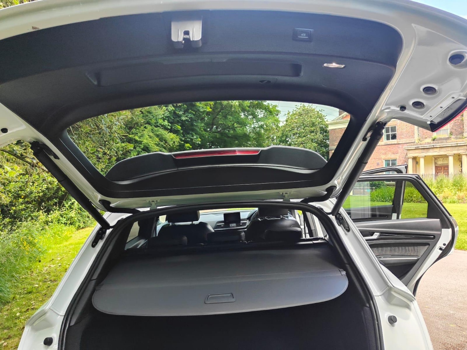 Vehicle 19
