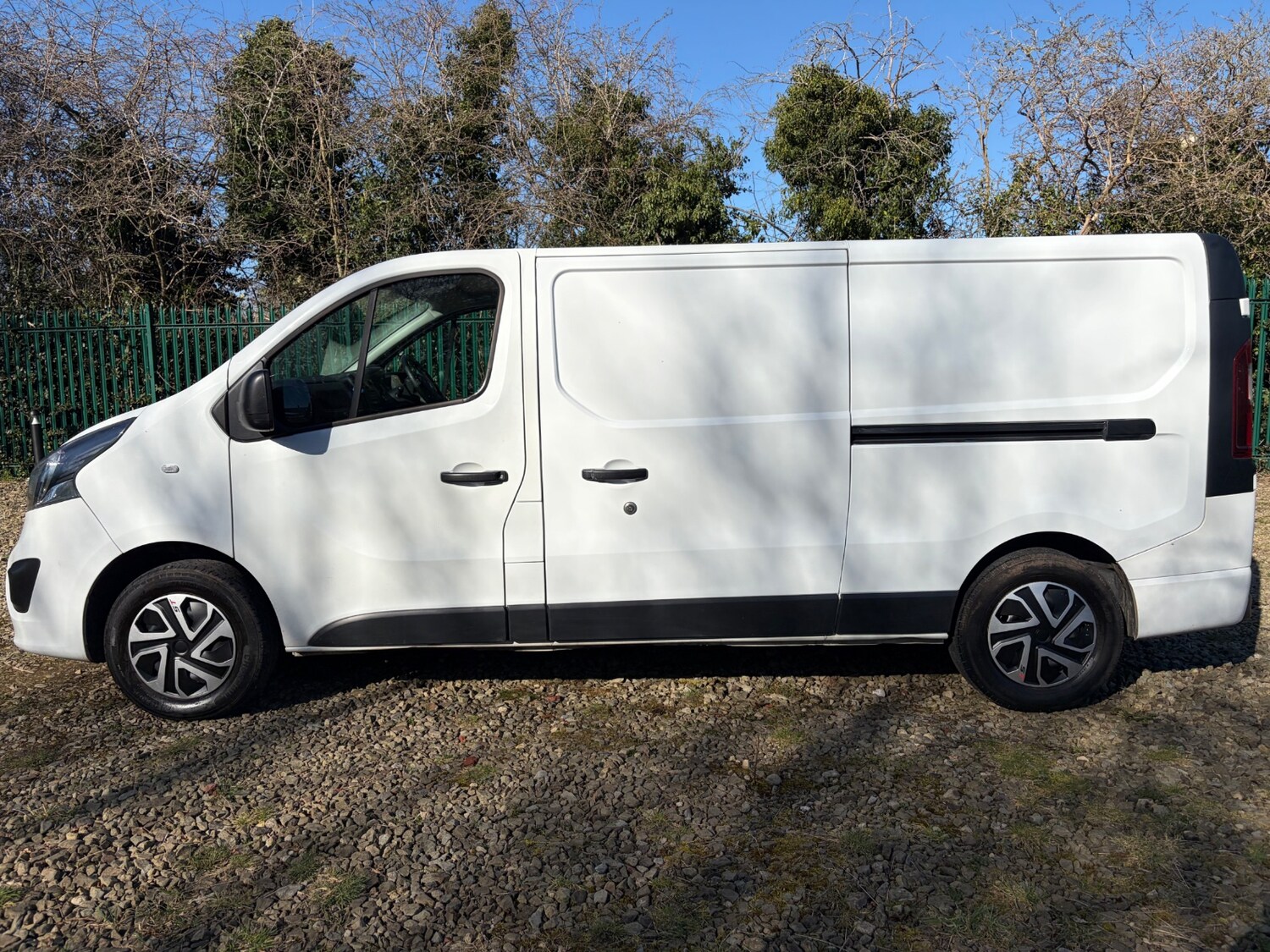Used Vauxhall Vivaro 2018 for sale - 77917802: Photo 4