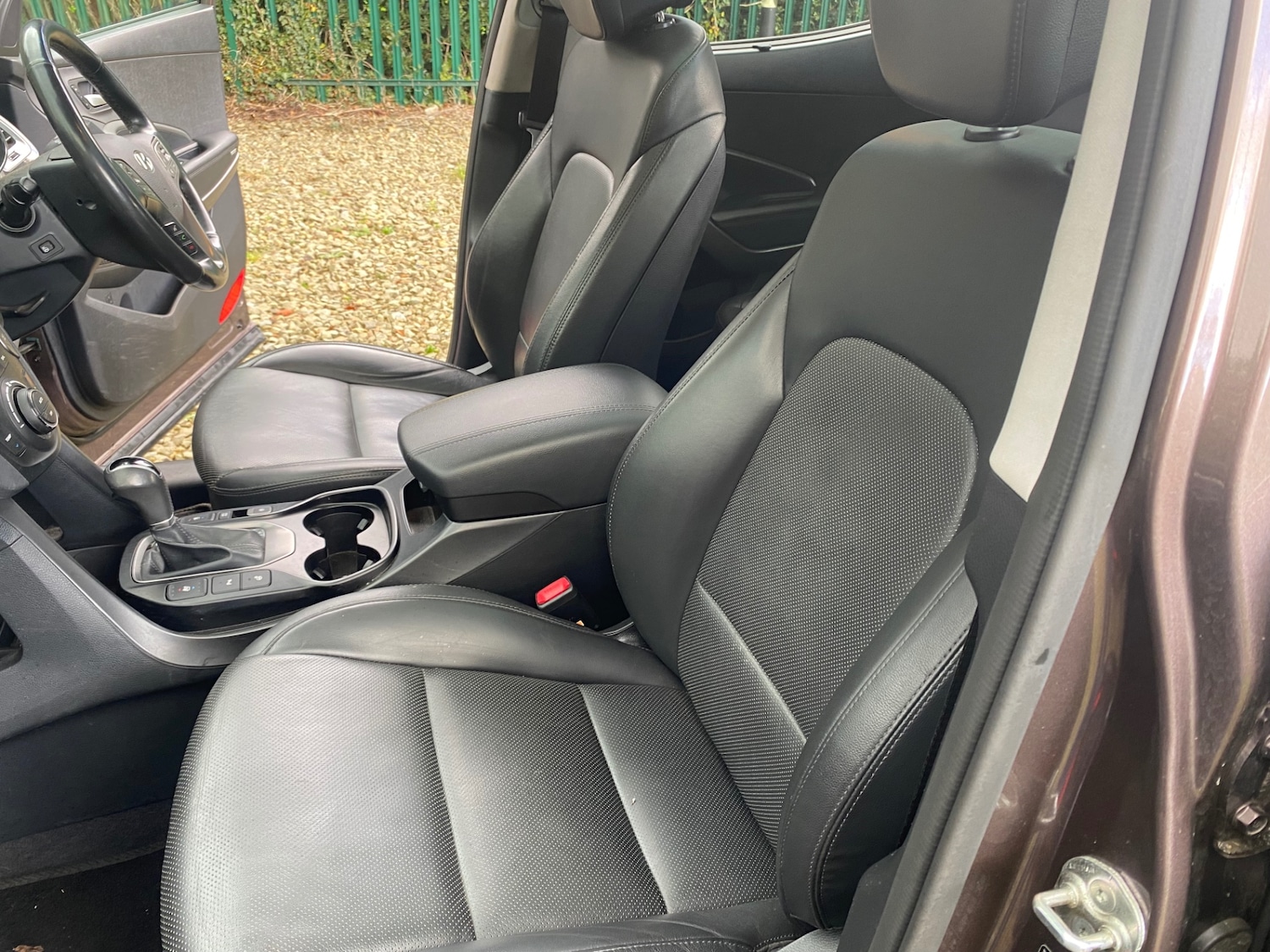 Used Hyundai Santa Fe 2015 for sale - 76343009: Photo 15