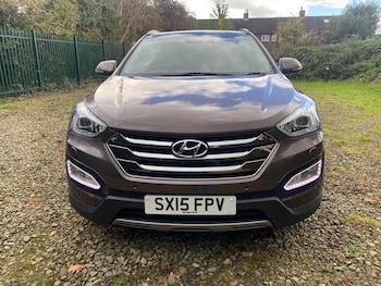 Used Hyundai Santa Fe 2015 for sale - 76343009: Photo