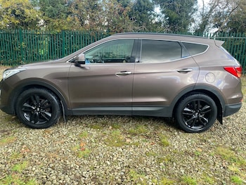 Used Hyundai Santa Fe 2015 for sale - 76343009: Photo