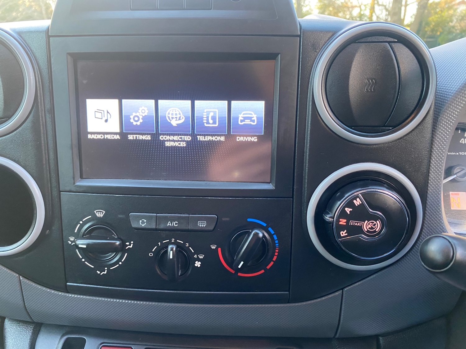 Used Peugeot Partner 2018 for sale - 76940011: Photo 22