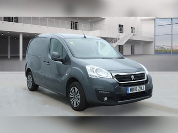 Used Peugeot Partner 2018 for sale - 76940011: Photo