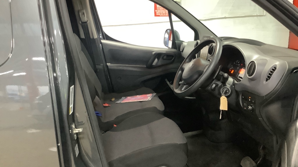 Used Peugeot Partner 2018 for sale - 76940011: Photo 9