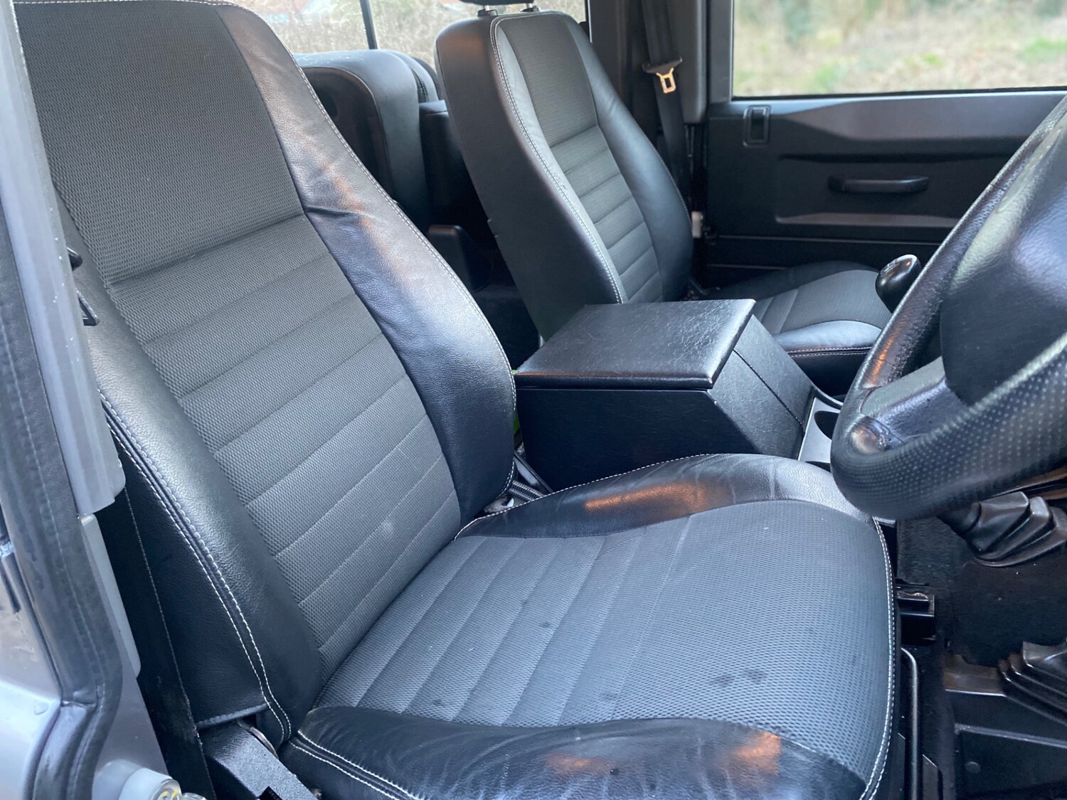 Used Land Rover Defender 2012 for sale - 77087718: Photo 17