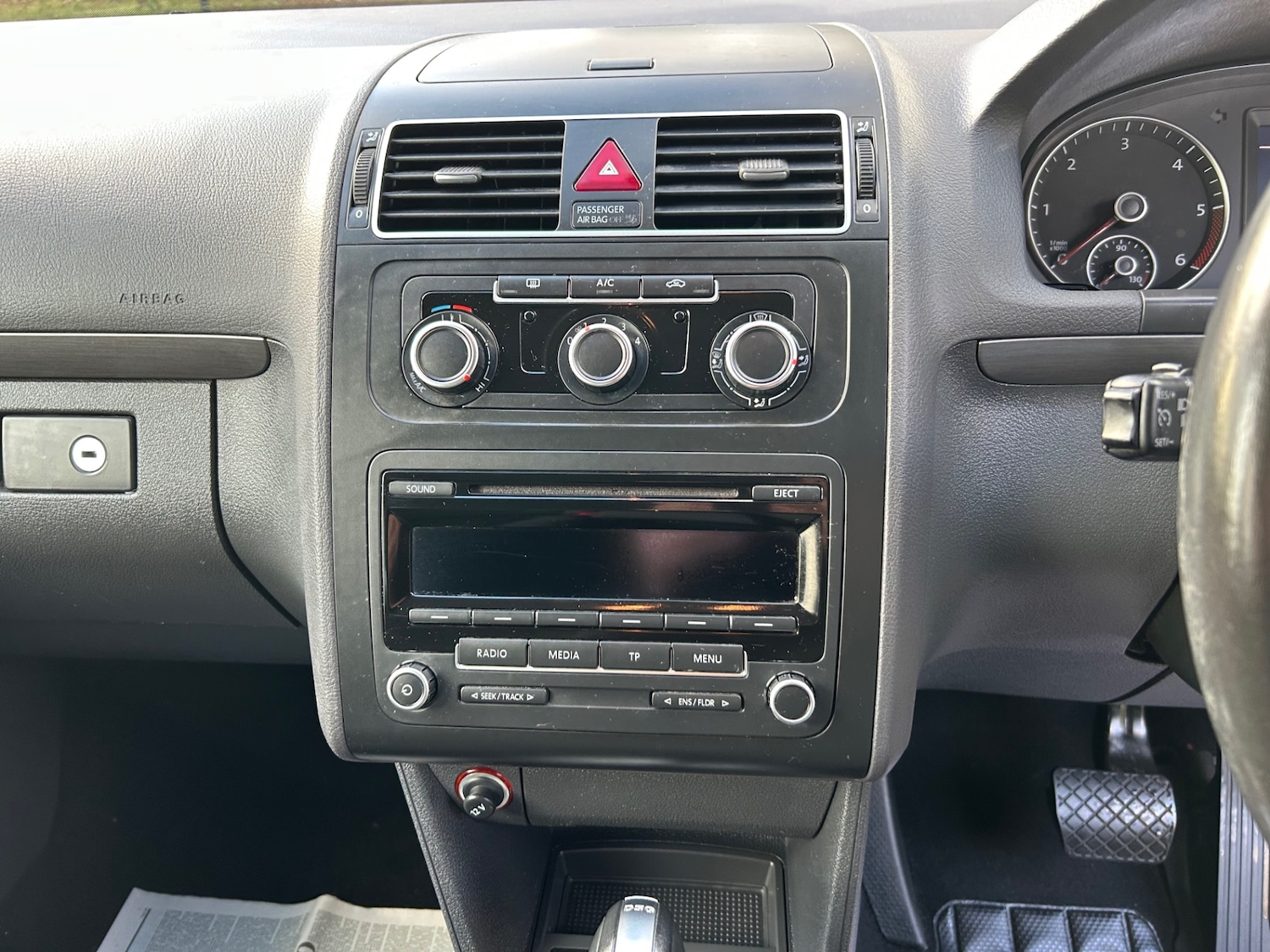 Used Volkswagen Touran 2013 for sale - 77087797: Photo 9