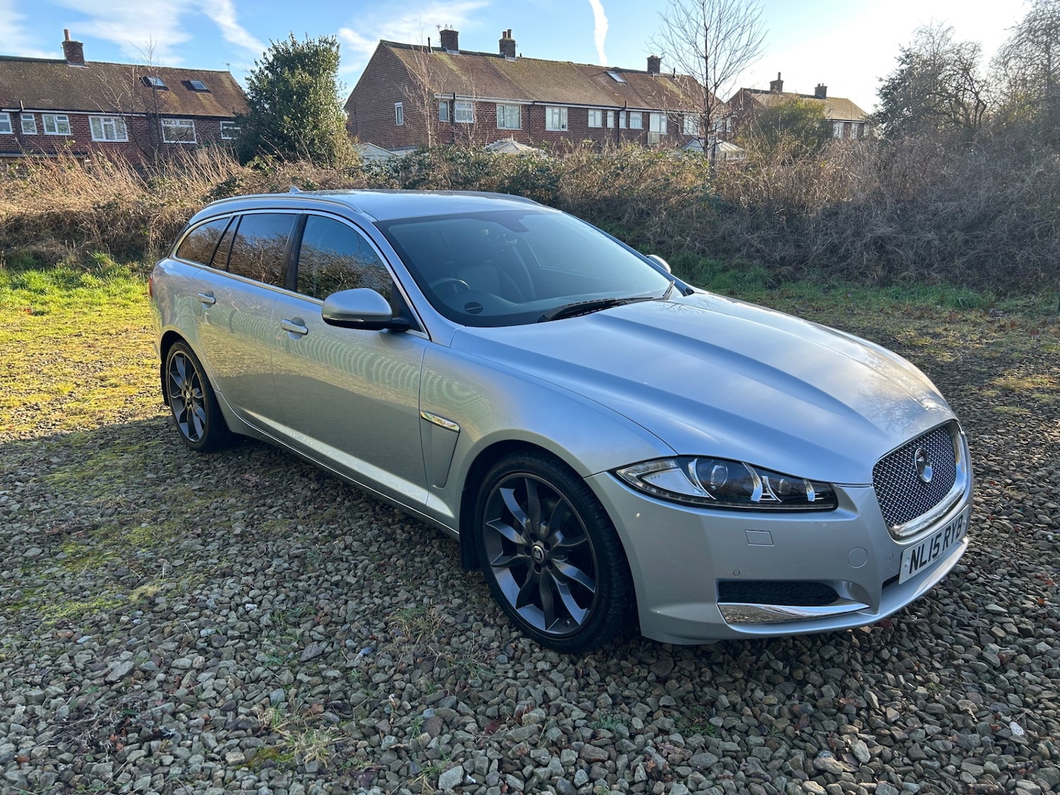 Used Jaguar XF 2015 for sale - 77223351: Photo 2