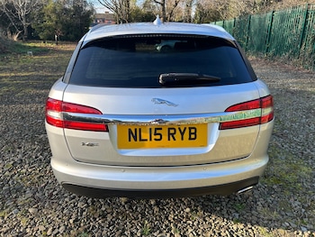 Used Jaguar XF 2015 for sale - 77223351: Photo