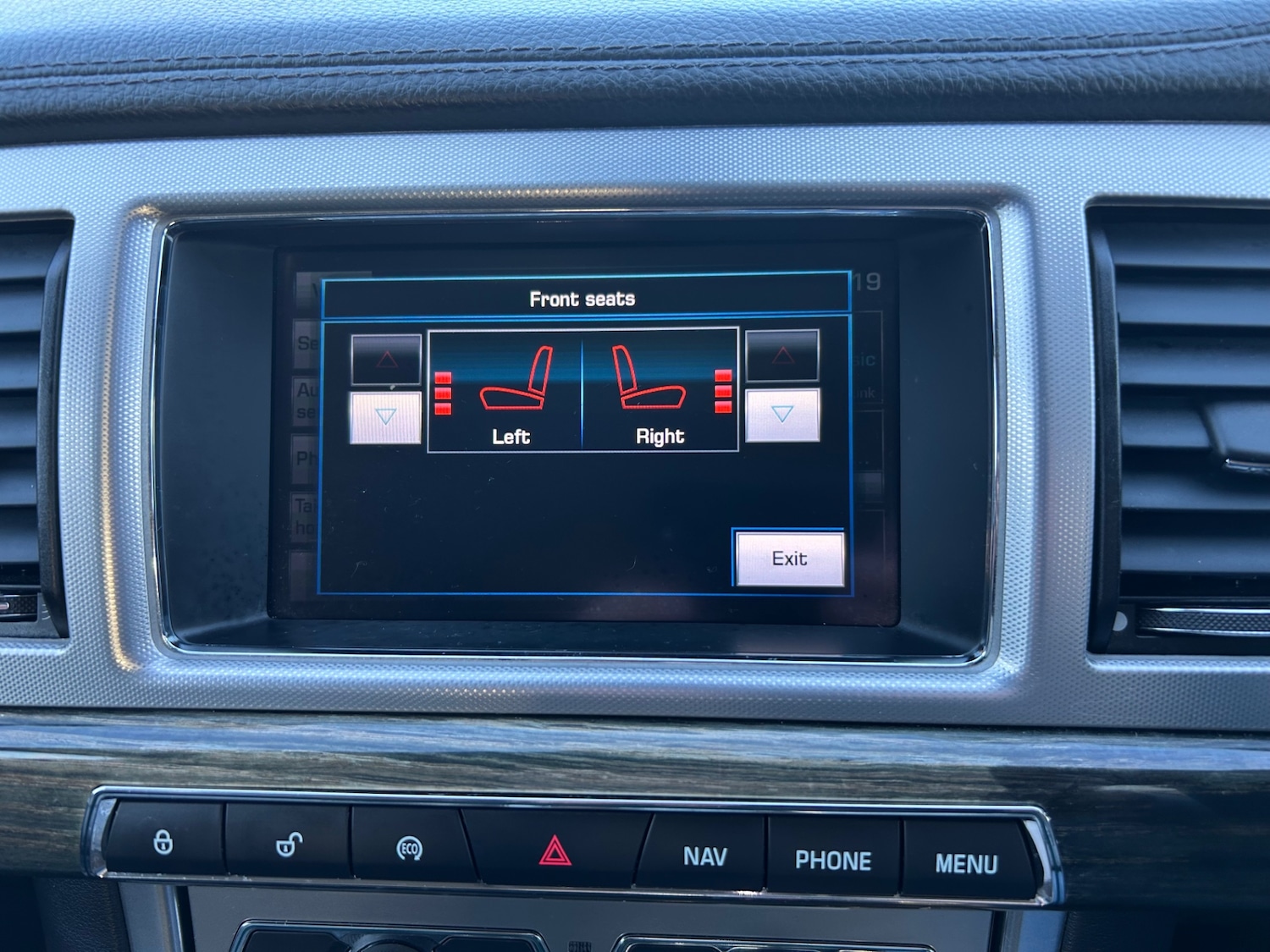 Used Jaguar XF 2015 for sale - 77223351: Photo 9