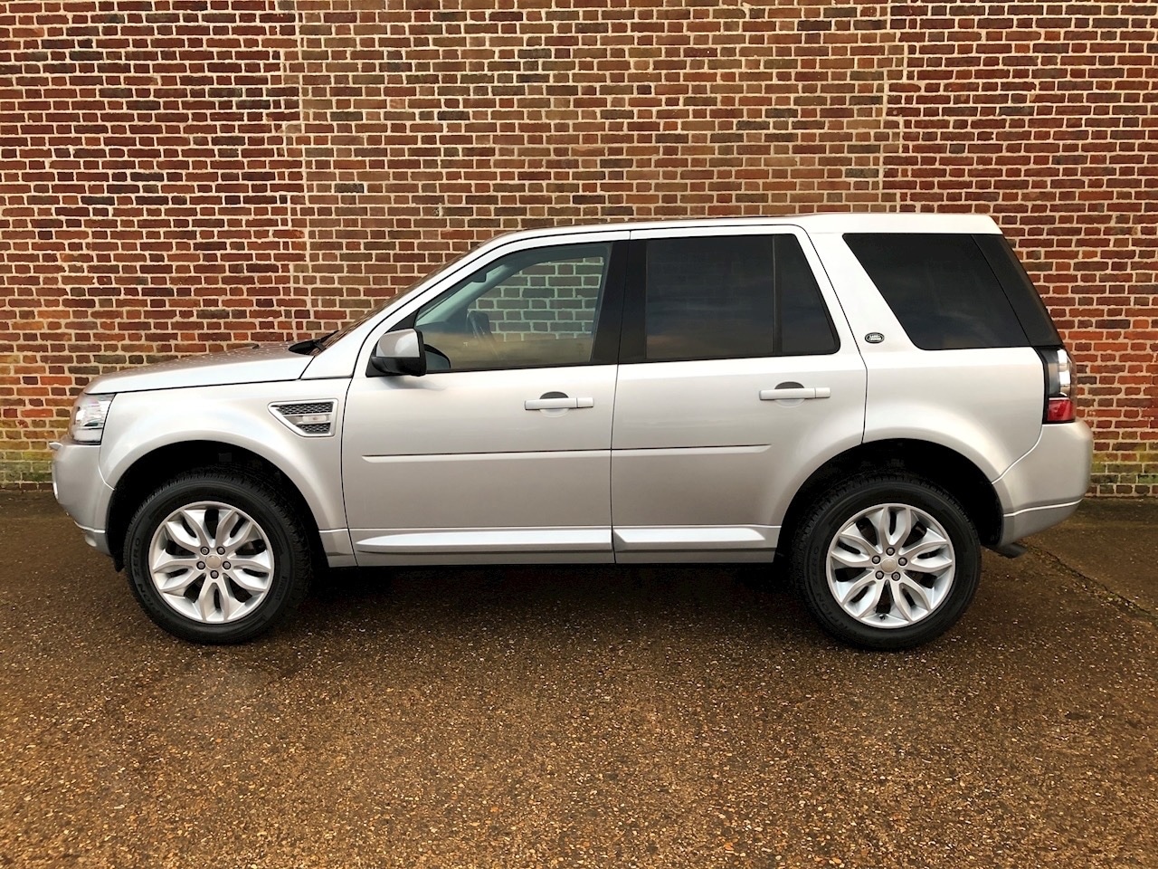 Used Land Rover Freelander 2014 for sale - 77059174: Photo 3