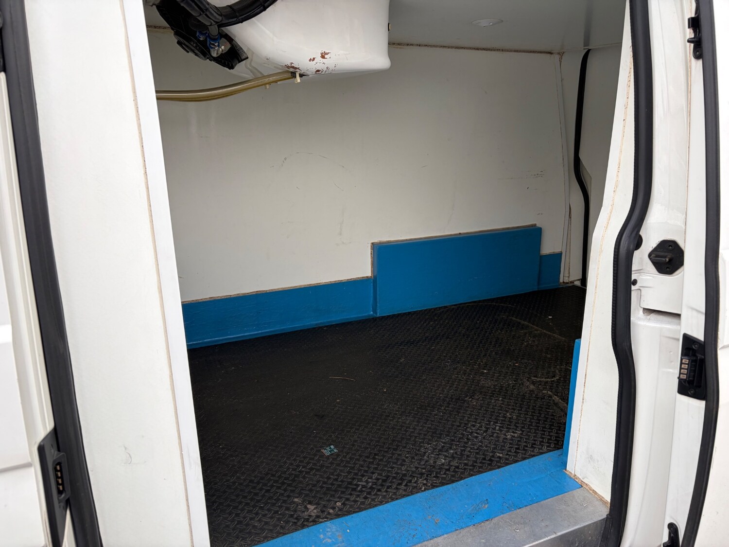 Used Volkswagen Transporter 2020 for sale - 78028050: Photo 3