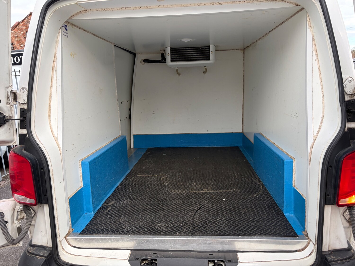 Used Volkswagen Transporter 2020 for sale - 78028050: Photo 4