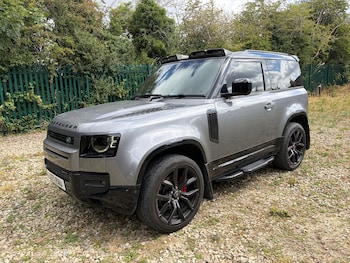Land Rover Defender feature image