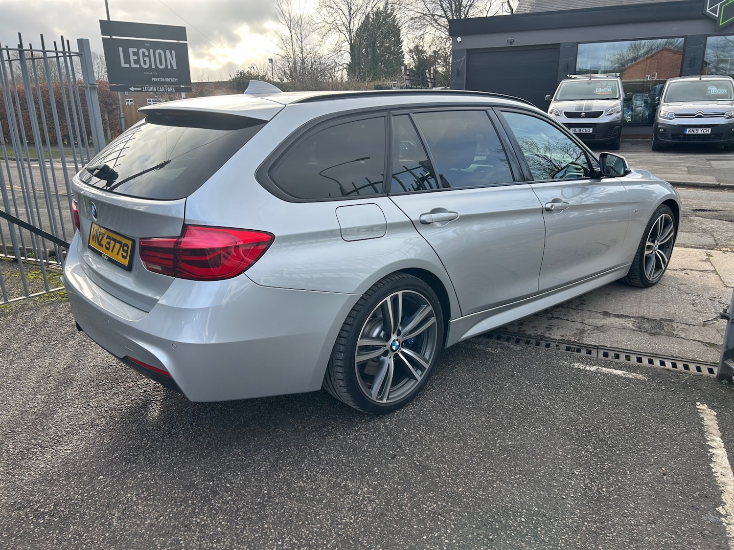 Used BMW 3 Series 2015 for sale - 77310758: Photo 4