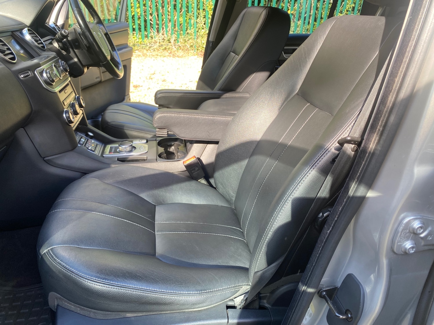 Used Land Rover Discovery 2012 for sale - 76023150: Photo 12