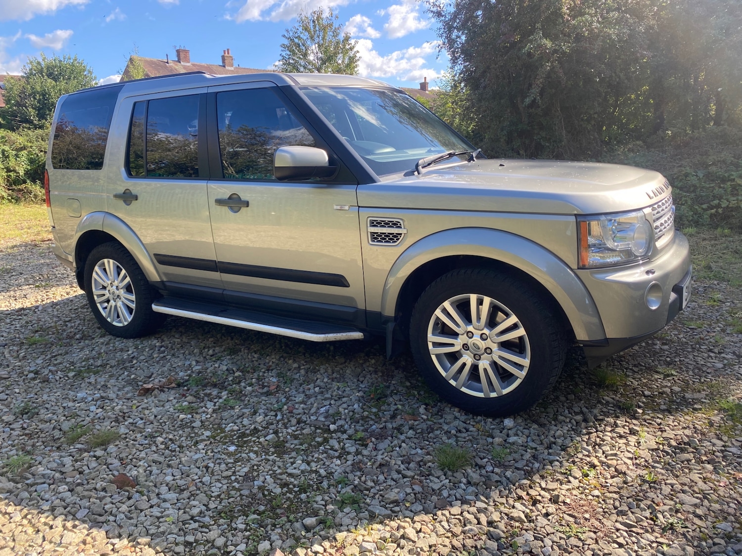 Used Land Rover Discovery 2012 for sale - 76023150: Photo 2