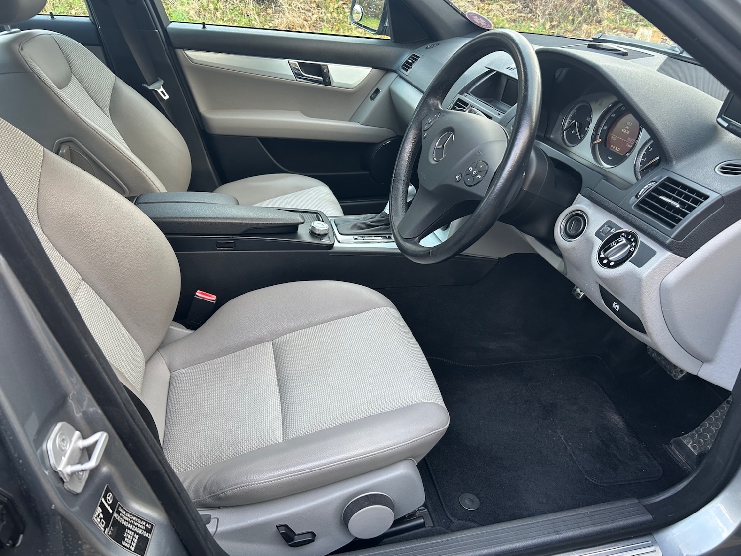 Used Mercedes-Benz C Class 2008 for sale - 76879082: Photo 13