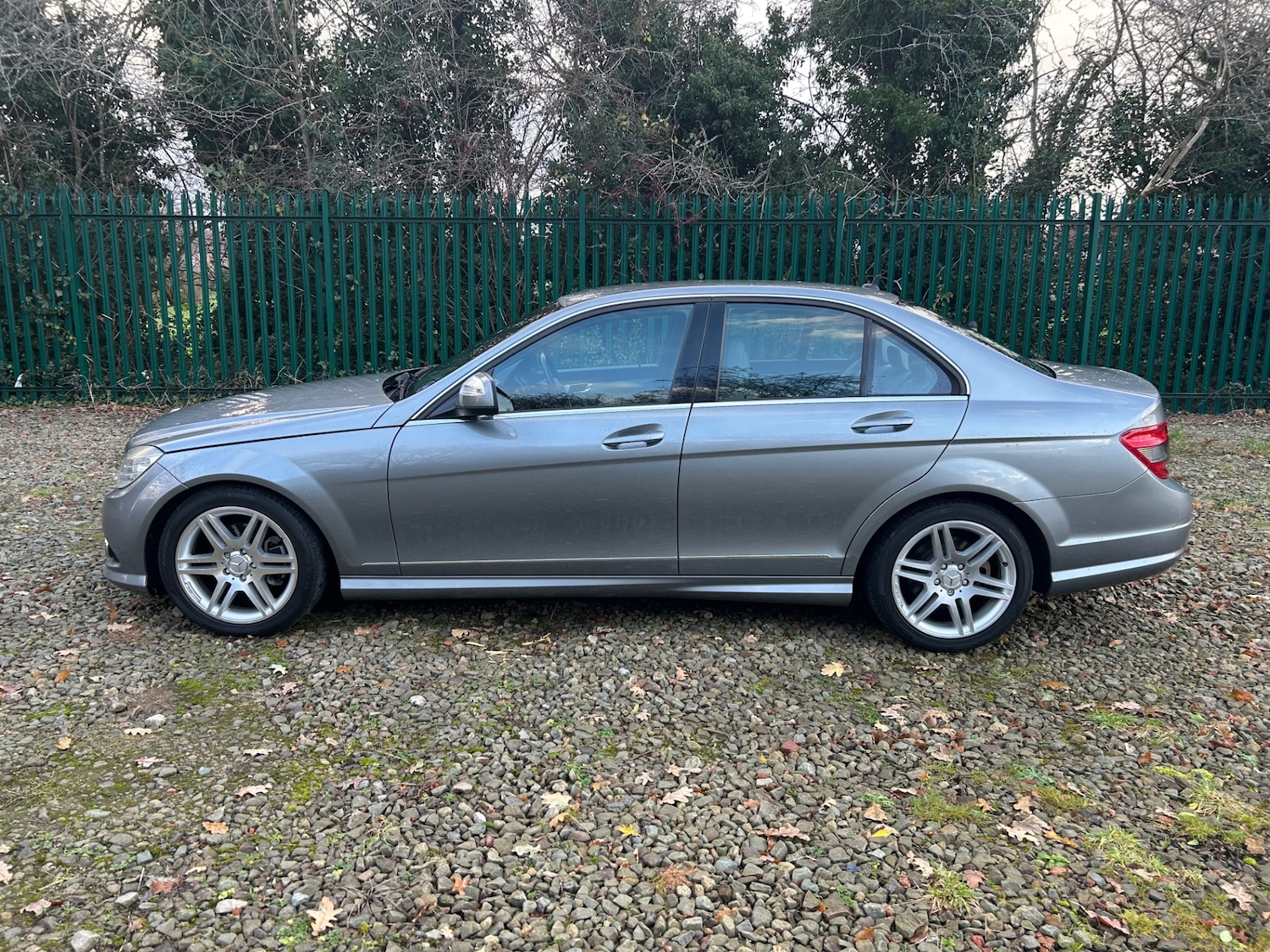 Used Mercedes-Benz C Class 2008 for sale - 76879082: Photo 2