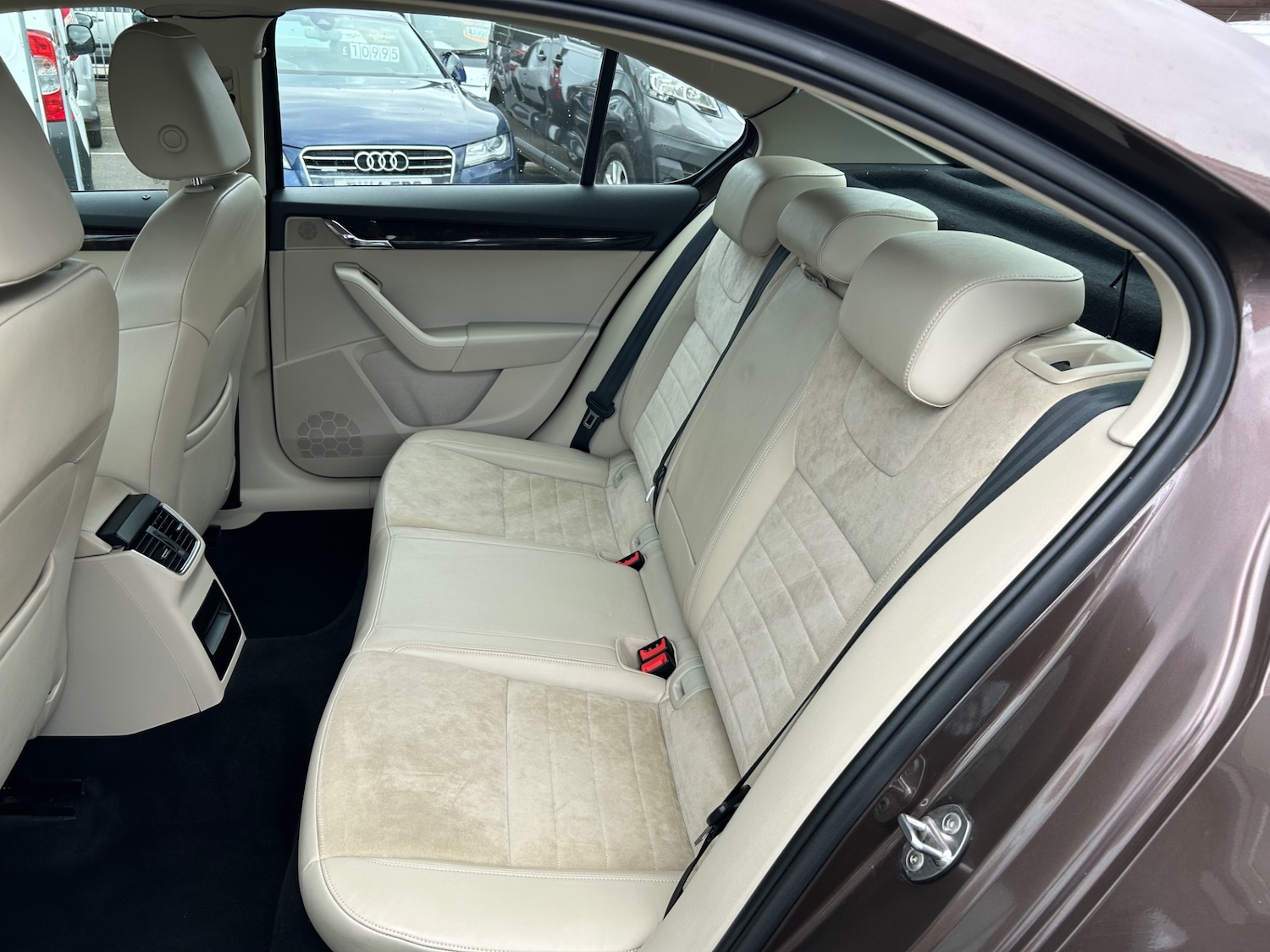 Used Skoda Octavia 2015 for sale - 76212162: Photo 10