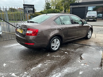 Used Skoda Octavia 2015 for sale - 76212162: Photo 3
