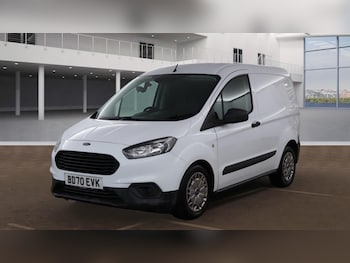 Ford Transit Courier feature image 1