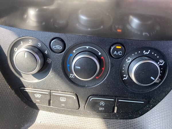 Used Ford Transit Connect 2016 for sale - 74328160: Photo 18