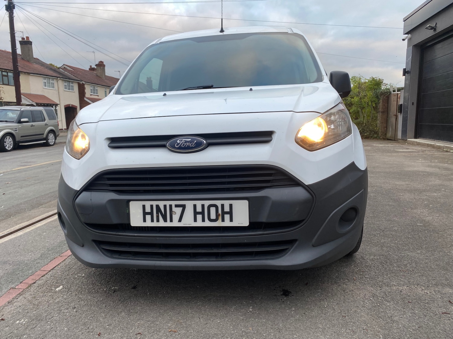 Used Ford Transit Connect 2017 for sale - 76277131: Photo 2