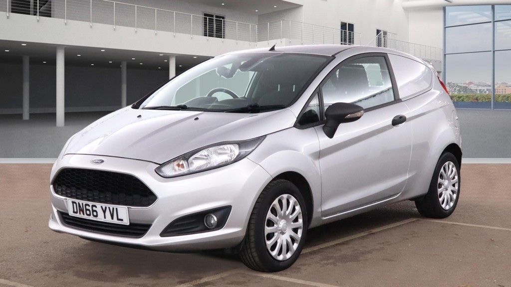 Used Ford Fiesta 2016 for sale - 76669255: Photo 1