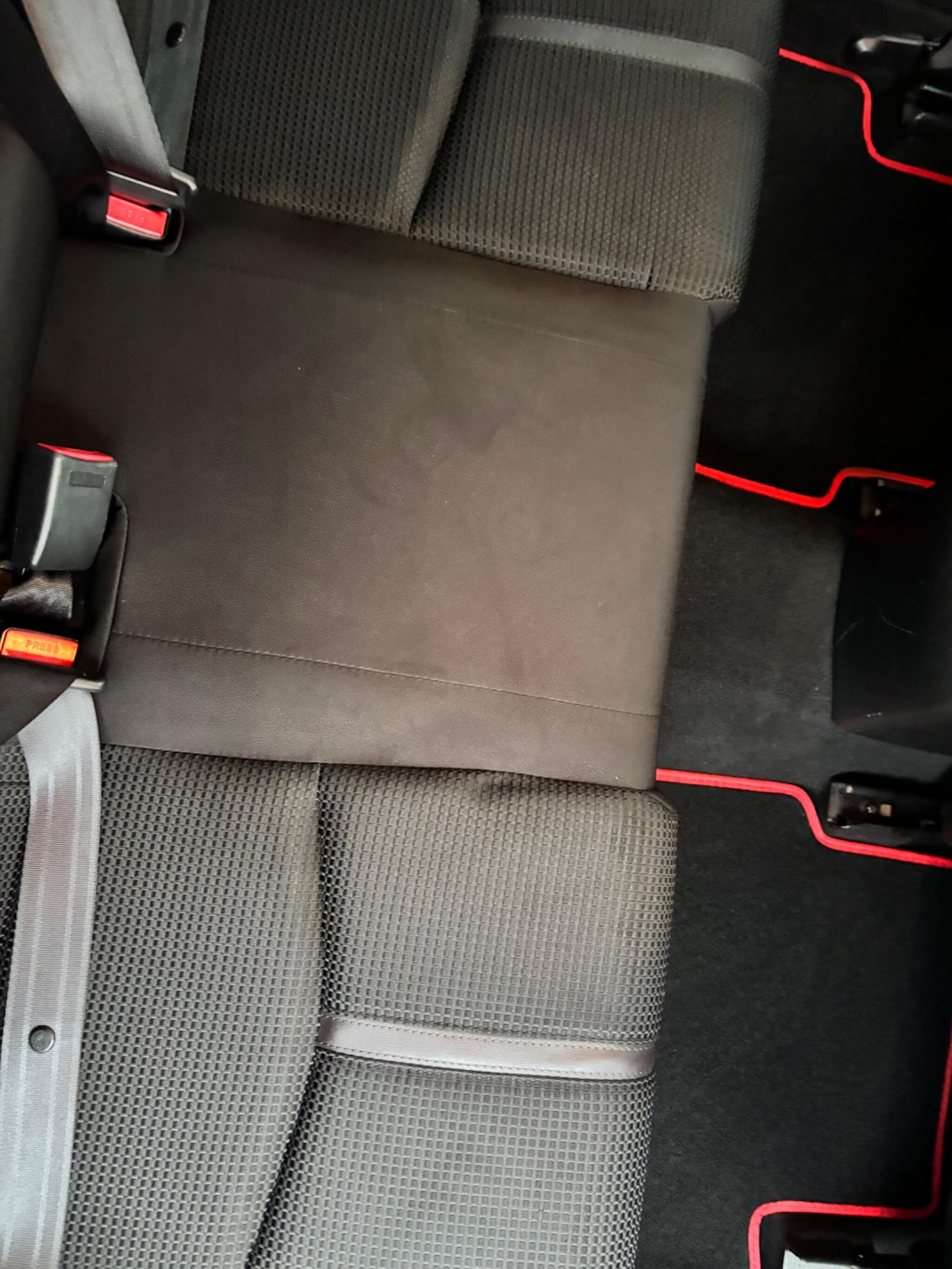 Used Mazda Mazda3 2016 for sale - 77909715: Photo 35