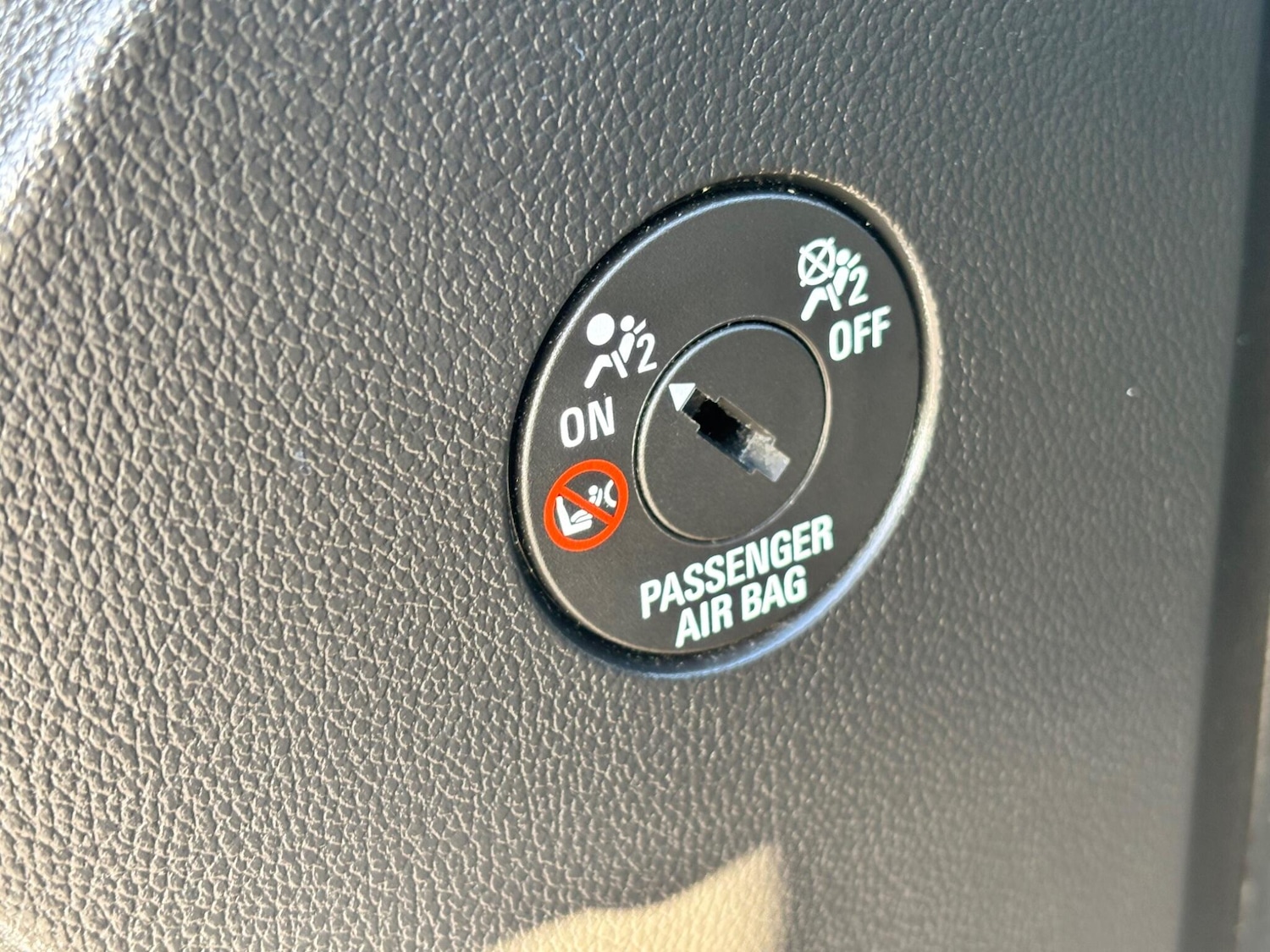 Used Vauxhall Insignia 2015 for sale - 77924980: Photo 34