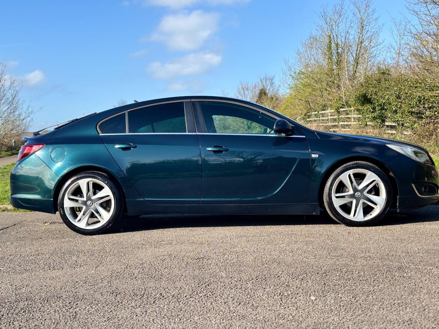 Used Vauxhall Insignia 2015 for sale - 77924980: Photo 7