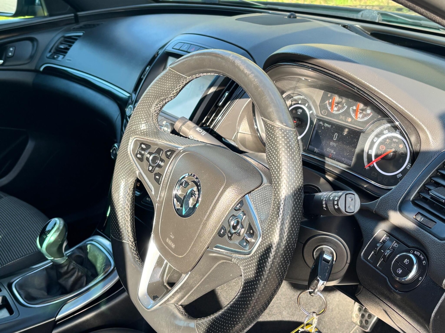 Used Vauxhall Insignia 2015 for sale - 77924980: Photo 9