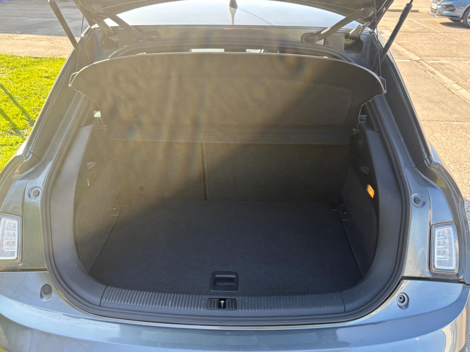 Used Audi A1 2011 for sale - 77977810: Photo 33