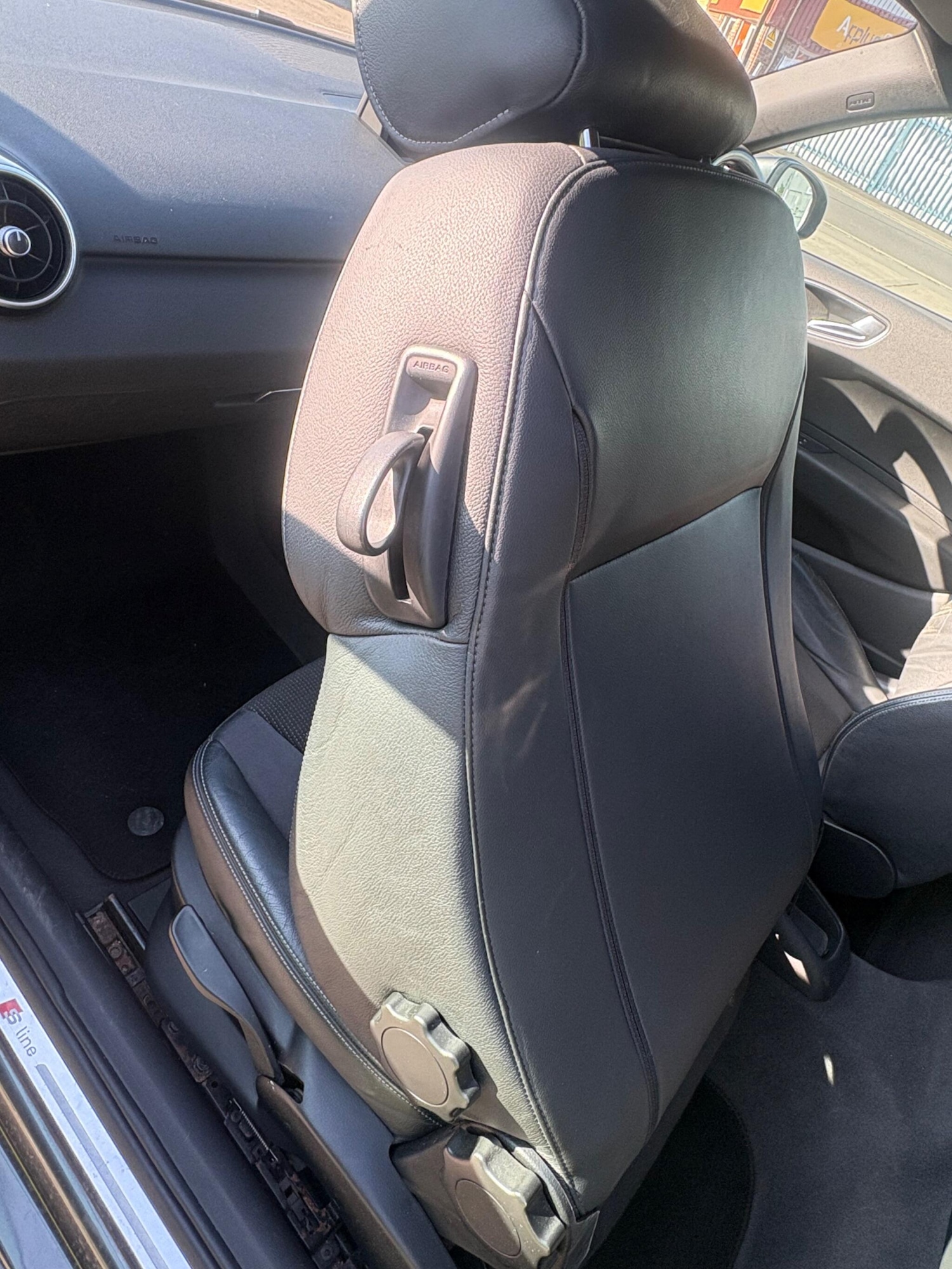 Used Audi A1 2011 for sale - 77977810: Photo 50