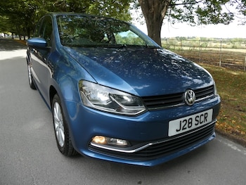 Used Volkswagen Polo 2015 for sale - 75748402: Photo