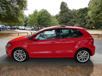 Used Volkswagen Polo 2015 for sale - 79427741: Photo