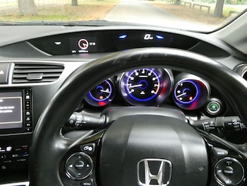 Used Honda Civic 2015 for sale - 76312517: Photo 4